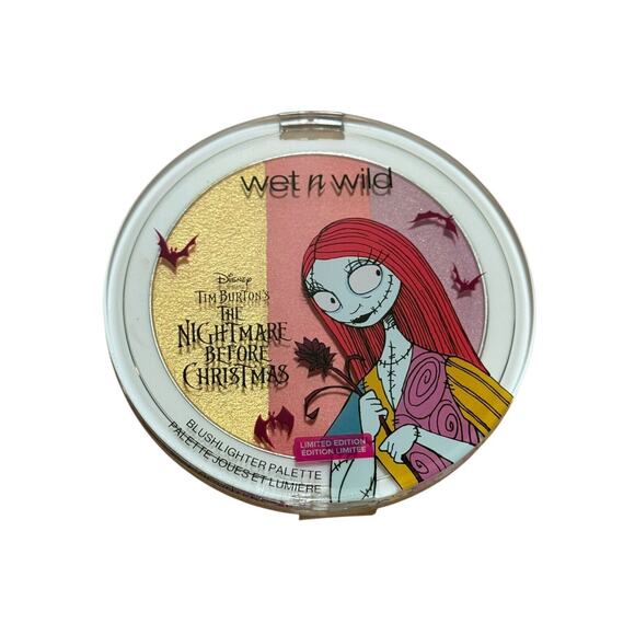 wet n wild Nightmare Before Christmas Blush Highlighter Palette Patchwork Queen - Picture 1 of 3